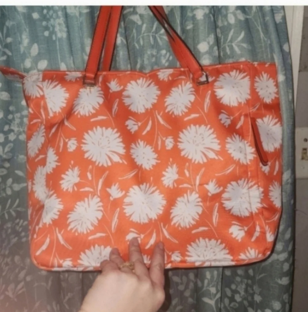 NWOT XL  KATE SPADE JAE WILD BLOSSOM TOTЕ